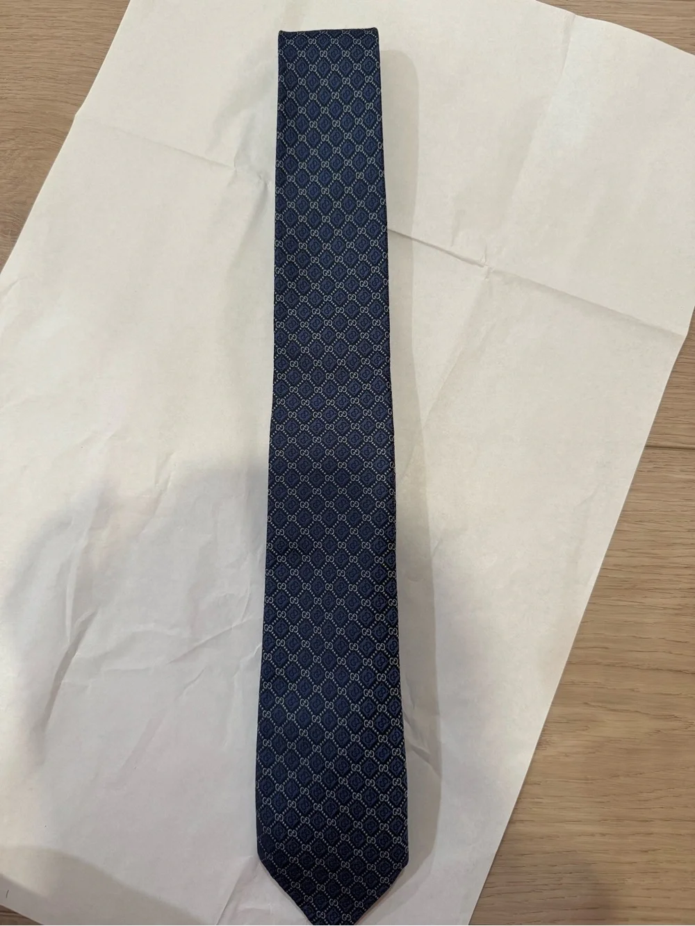 Gucci luxury silk